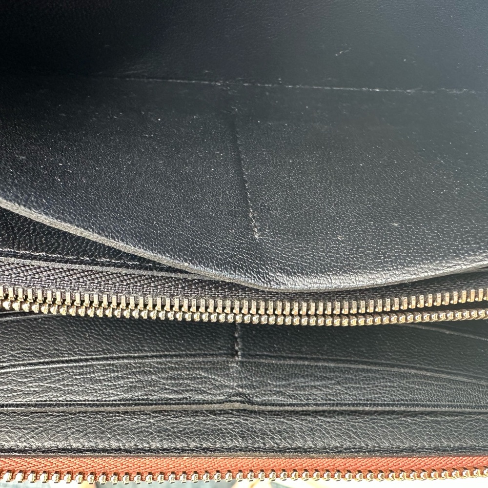 LV Rare 🧳 Louis Vuitton Voyage wallet - Picture 12 of 15
